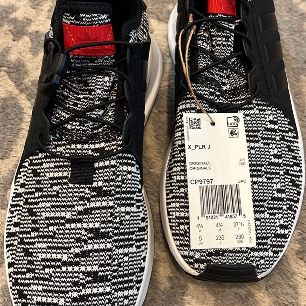 Adidas X_PLR J Youth running shoe
